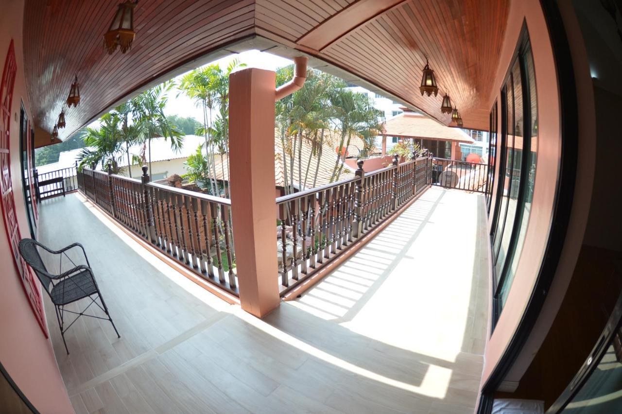 พระตำหนักวิลล่า 10 ห้องนอน พร้อมสระว่ายน้ำส่วนตัว Pattaya Exterior foto