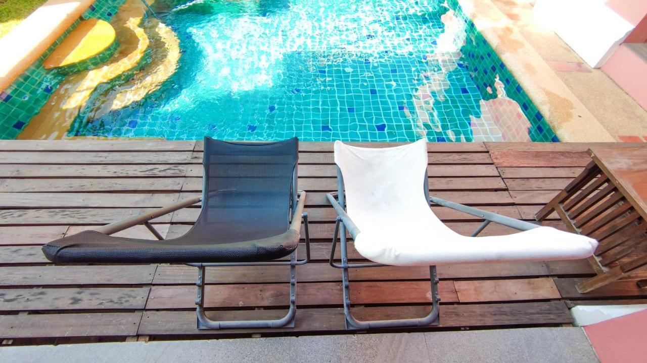 พระตำหนักวิลล่า 10 ห้องนอน พร้อมสระว่ายน้ำส่วนตัว Pattaya Exterior foto